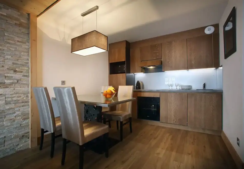 La Source des Arcs, Arcs 2000 (self catered apartments) - Typical apartment style