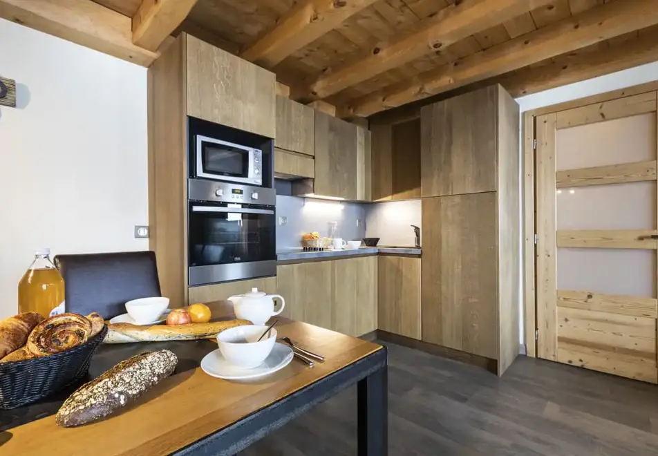 Plein Sud, Val Thorens (self catered apartments) - Typical 2 bed apartment style