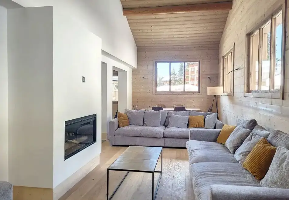 Diamant des Cimes, La Rosiere (self catered apartments) - Reception lounge