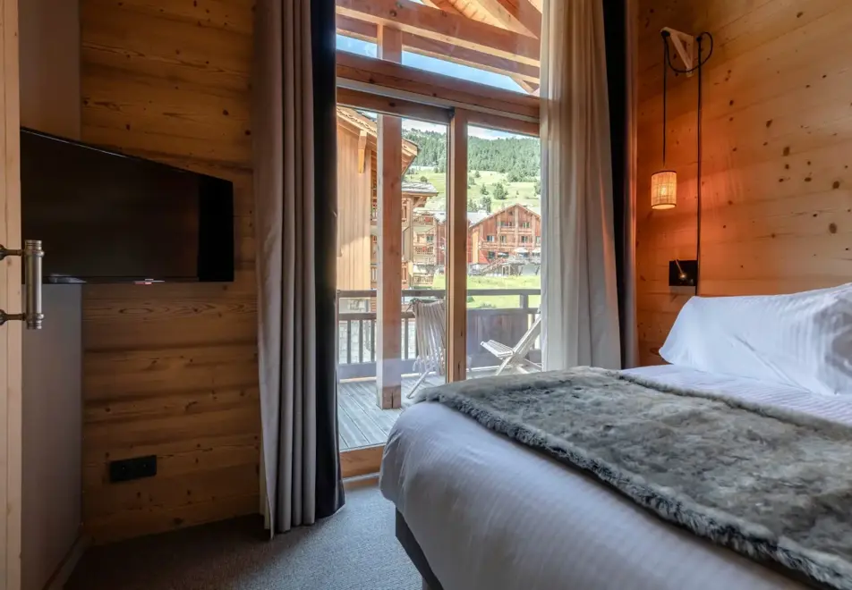 Chalet Blanc, Montgenevre (hotel) - Typical Janus classic room style