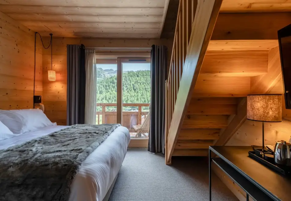 Chalet Blanc, Montgenevre (hotel) - Typical Chalvet junior suite style