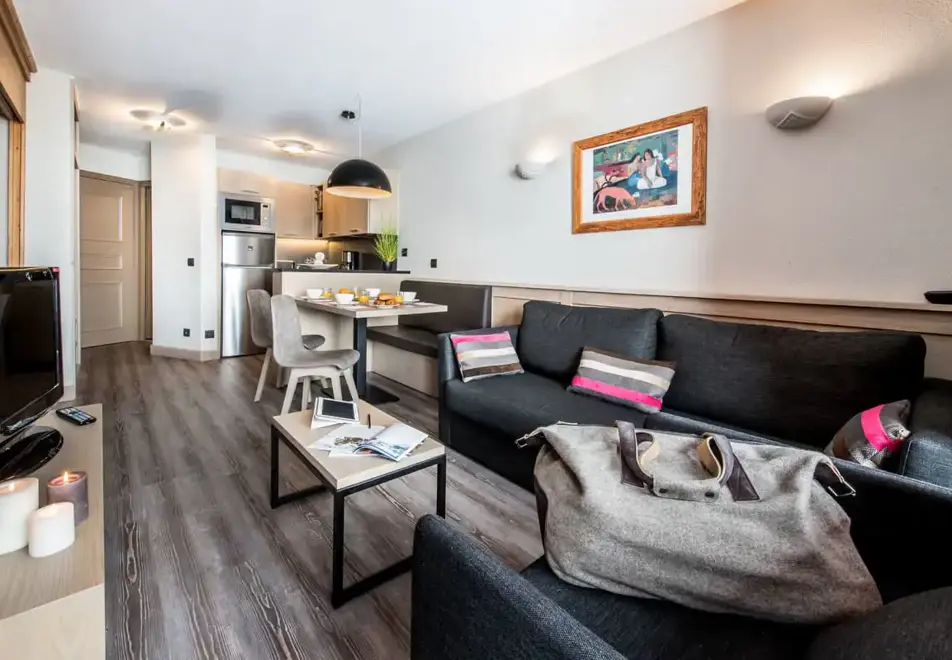 Village Montana, Val Thorens (self catered apartments) - Typical 1 bed alc Premier apartment style