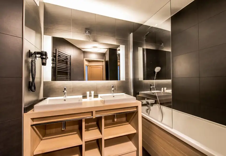 Village Montana, Val Thorens (self catered apartments) - Typical 2 bed Premium Valbel apartment style