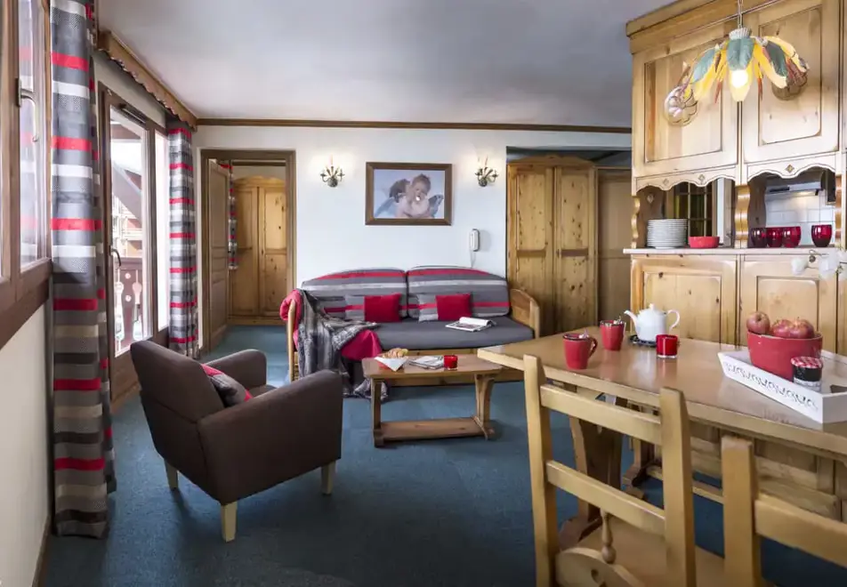 Village Montana, Val Thorens (self catered apartments) - Typical 2 bed alc Soleil apartment style