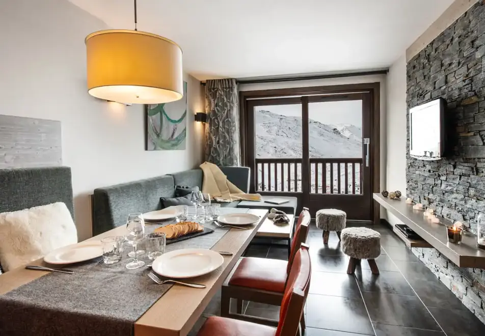 Plein Sud, Val Thorens (self catered apartments) - Typical apartment for 4 style