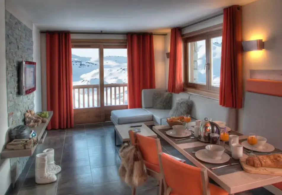 Plein Sud, Val Thorens (self catered apartments) - Typical apartment for 4 style