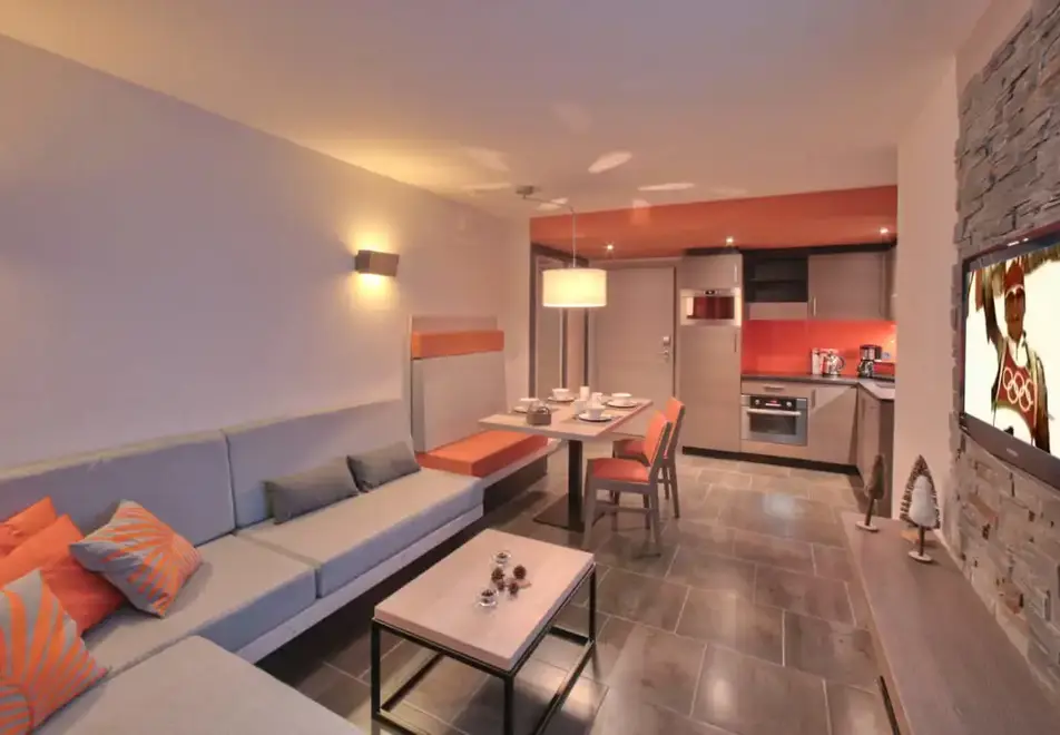 Plein Sud, Val Thorens (self catered apartments) - Typical apartment for 4 style