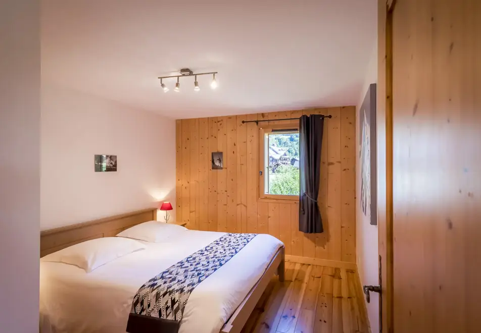 Rose, Samoens (self catered apartments) - Rose 1