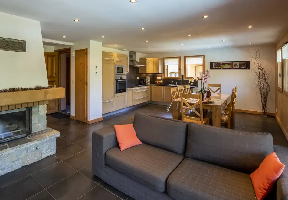 Rose, Samoens (self catered apartments) - Rose 2