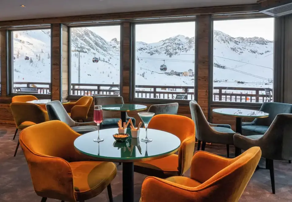 Le Levanna, Tignes le Lac (hotel) - Le Pompon bar