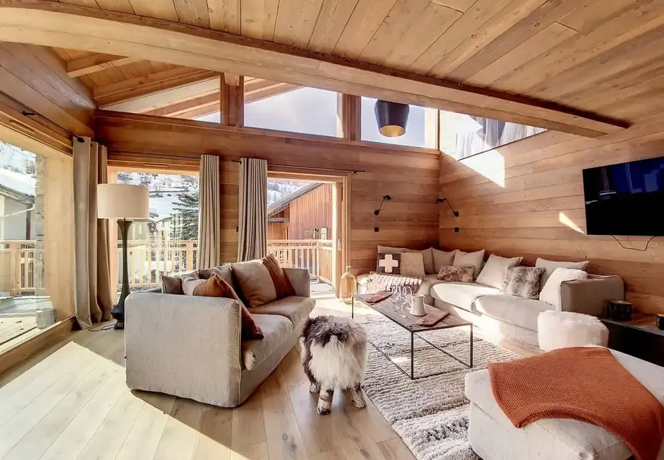 Chalet Edelweiss, Le Bettex (self catered chalet) - Open plan living and dining area