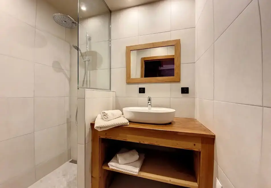 Chalet Edelweiss, Le Bettex (self catered chalet) - Shower room