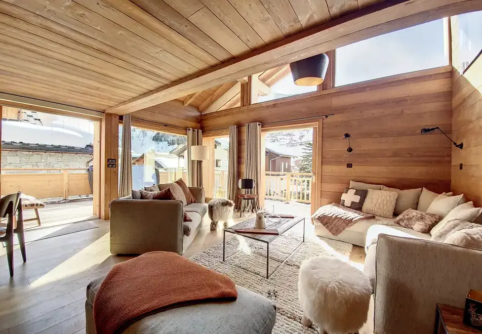 Chalet Edelweiss, Le Bettex (self catered chalet) - Open plan living and dining area