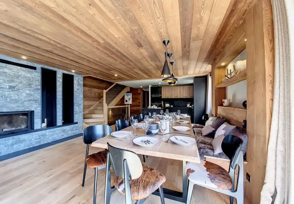 Chalet Edelweiss, Le Bettex (self catered chalet) - Open plan living and dining area