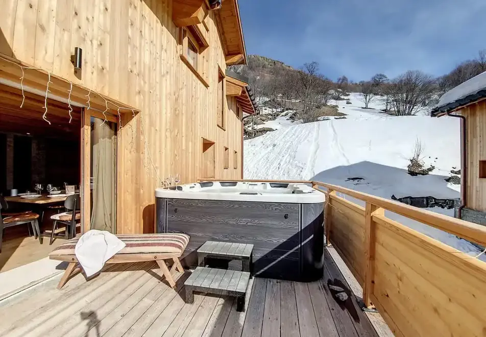 Chalet Edelweiss, Le Bettex (self catered chalet) - Outdoor hot tub