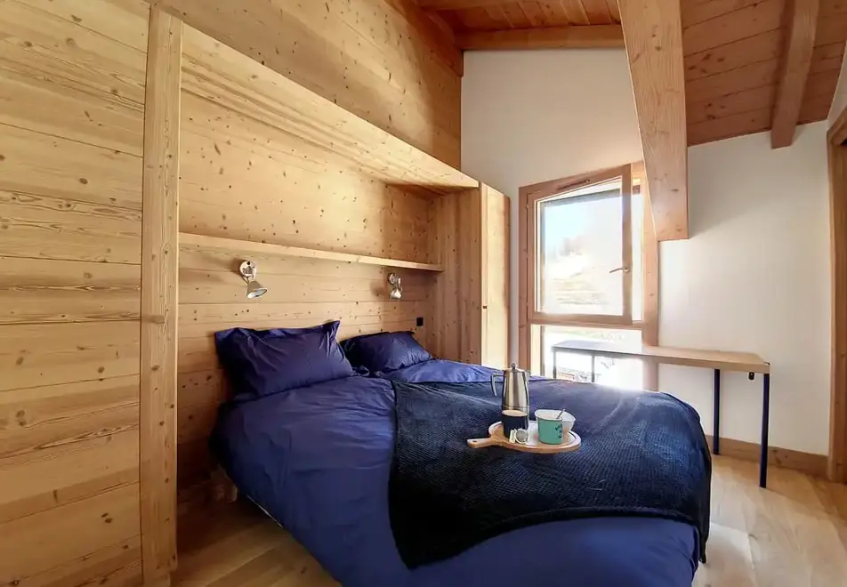 Chalet Rocher, Le Bettex (self catered chalet) - Twin bedroom