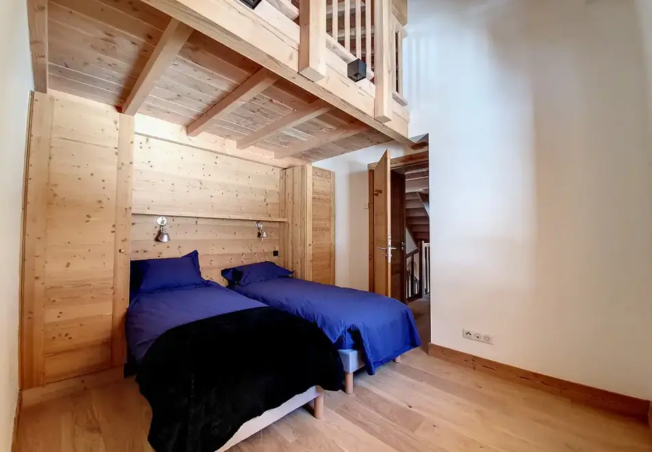 Chalet Rocher, Le Bettex (self catered chalet) - Twin bedroom