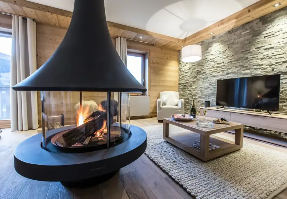 Whistler Lodge, Courchevel (self catered apartment) - Apartment B03