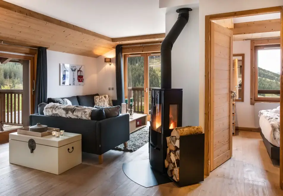 Whistler Lodge, Courchevel (self catered apartment) - Apartment B08