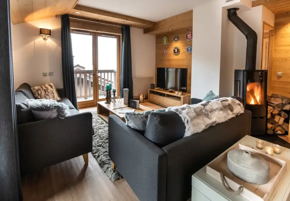 Whistler Lodge, Courchevel (self catered apartment) - Apartment B08