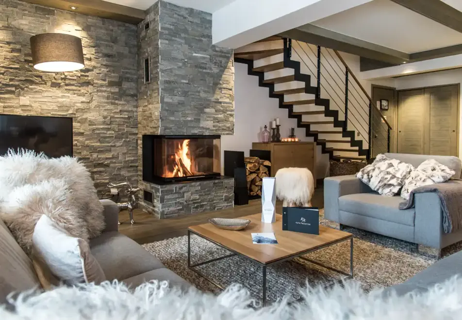 Whistler Lodge, Courchevel (self catered apartment) - Apartment B13