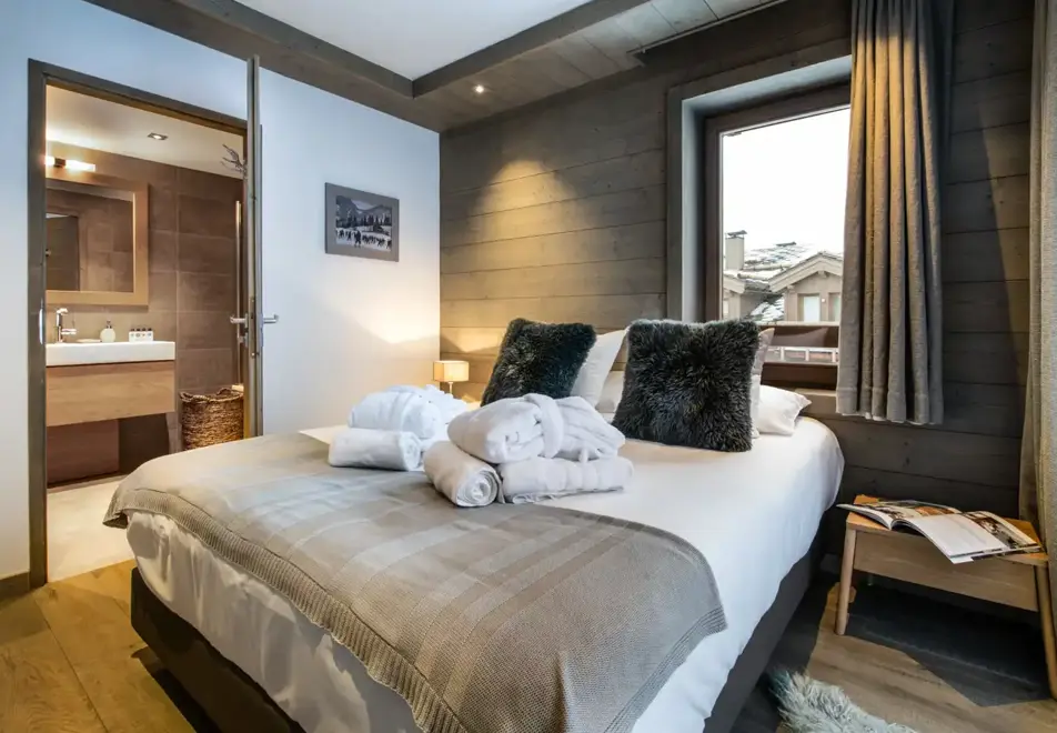 Whistler Lodge, Courchevel (self catered apartment) - Apartment B13