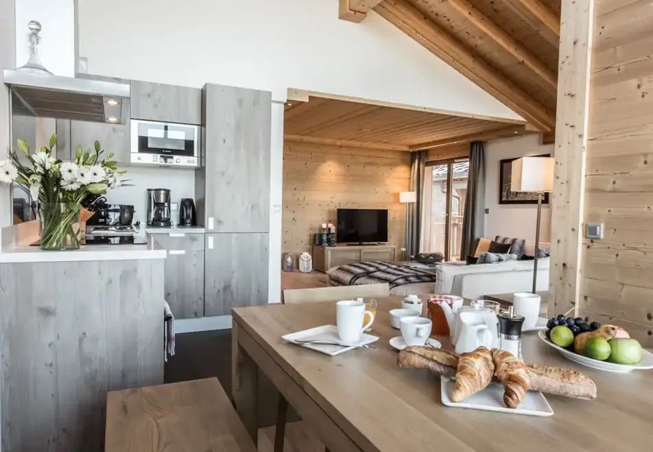 Aspen Lodge, Courchevel Moriond (self catered apartments) - Apartment A32