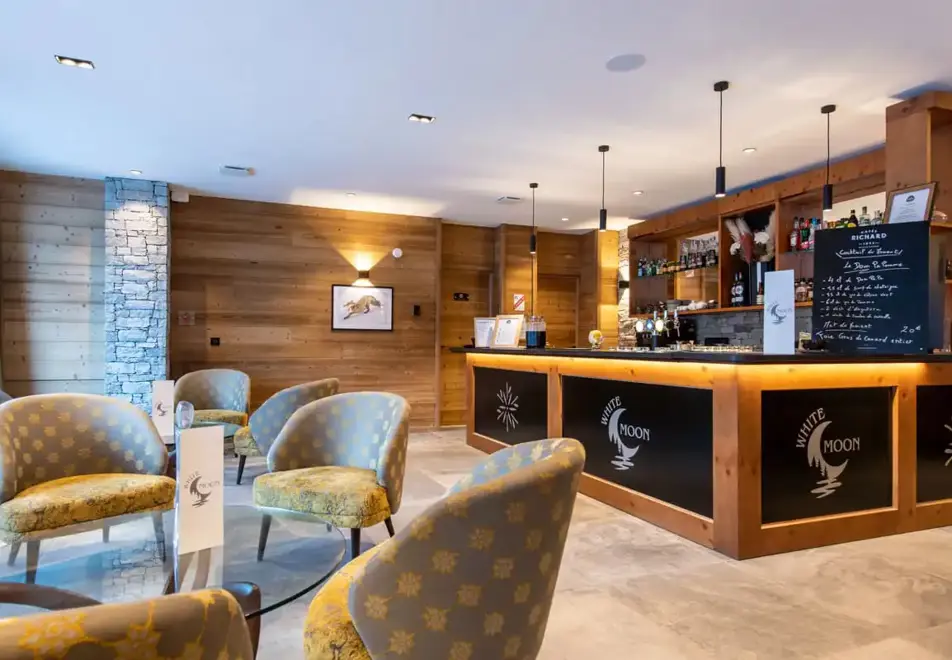 White Pearl, La Plagne (self catered apartments) - Residence lounge/bar