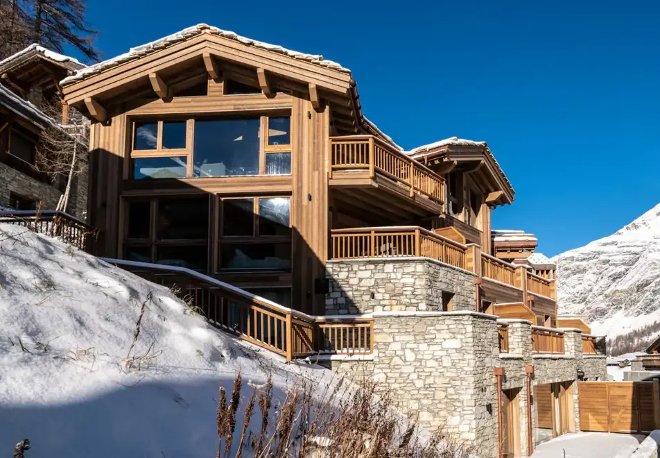Alaska Lodge, Val d'Isere (self catered apartments)