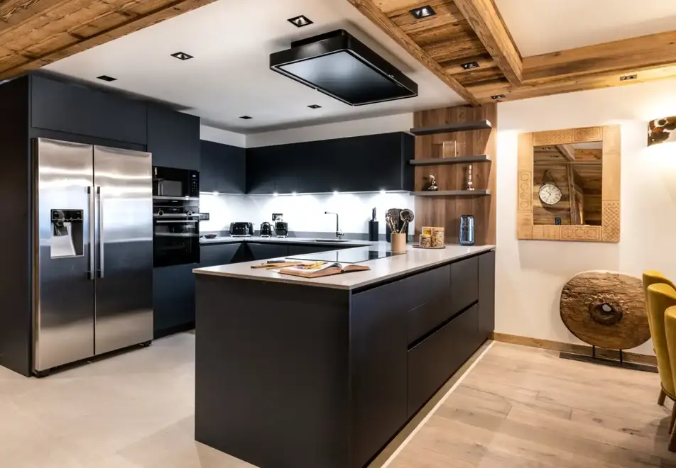 Alaska Lodge, Val d'Isere (self catered apartments) - Apartment 4