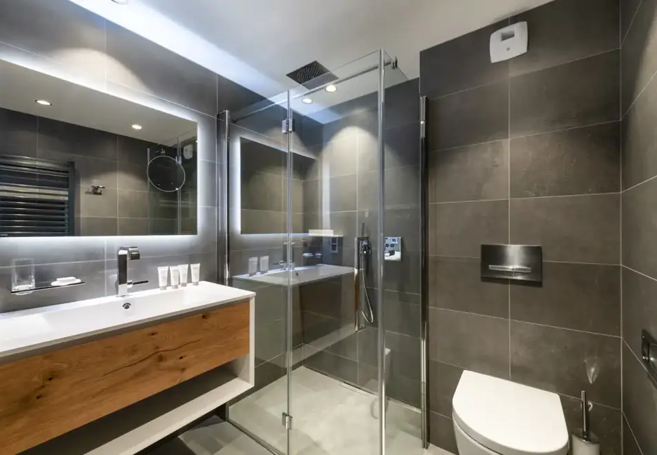 Alaska Lodge, Val d'Isere (self catered apartments) - Apartment 5