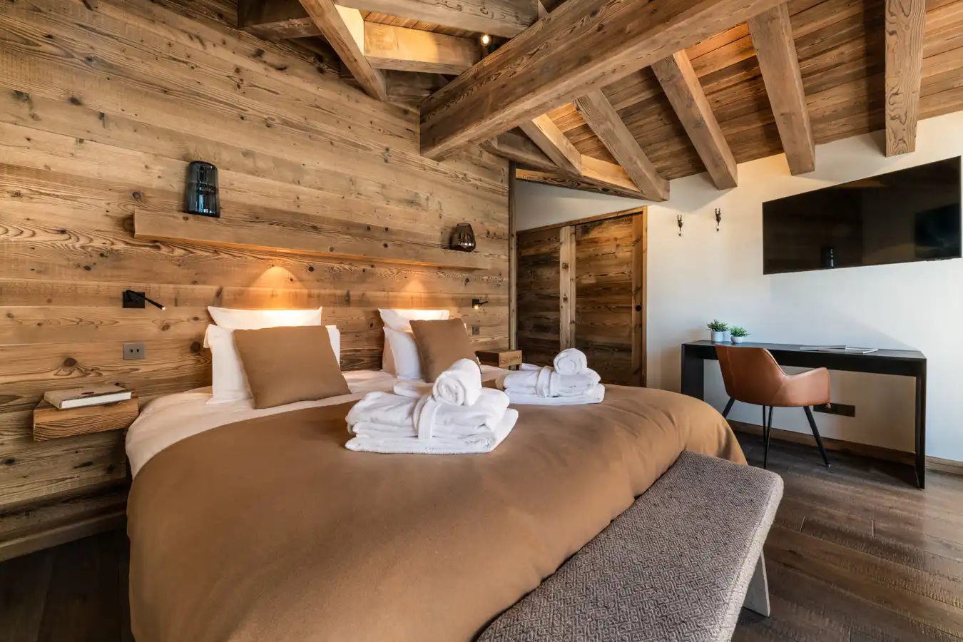 Alaska Lodge, Val d'Isere (self catered apartments) - Apartment 6