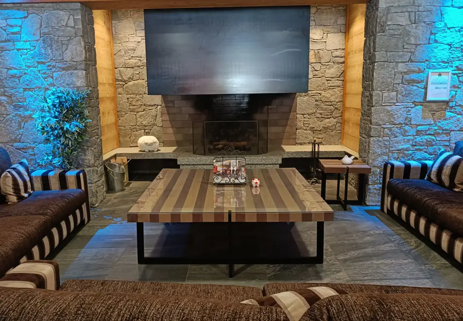 Le Napoleon, Montgenevre (self catered apartments) - Residence lounge