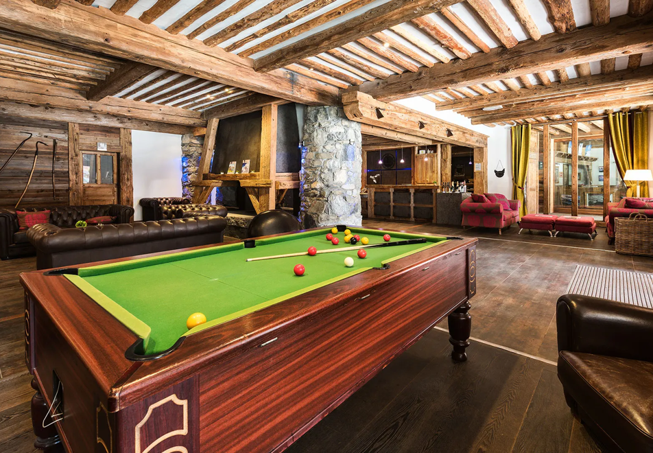 Le Nevada, Tignes Val Claret (self catered apartments) - Reception and residence lounge