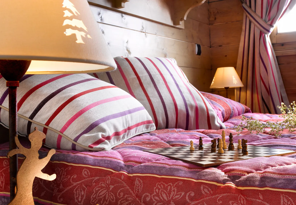Le Nevada, Tignes Val Claret (self catered apartments) - Typical double bedroom style