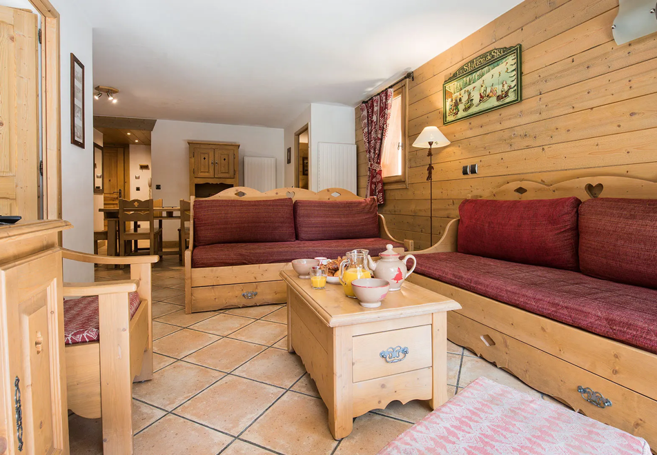 Le Nevada, Tignes Val Claret (self catered apartments) - Typical apartment style