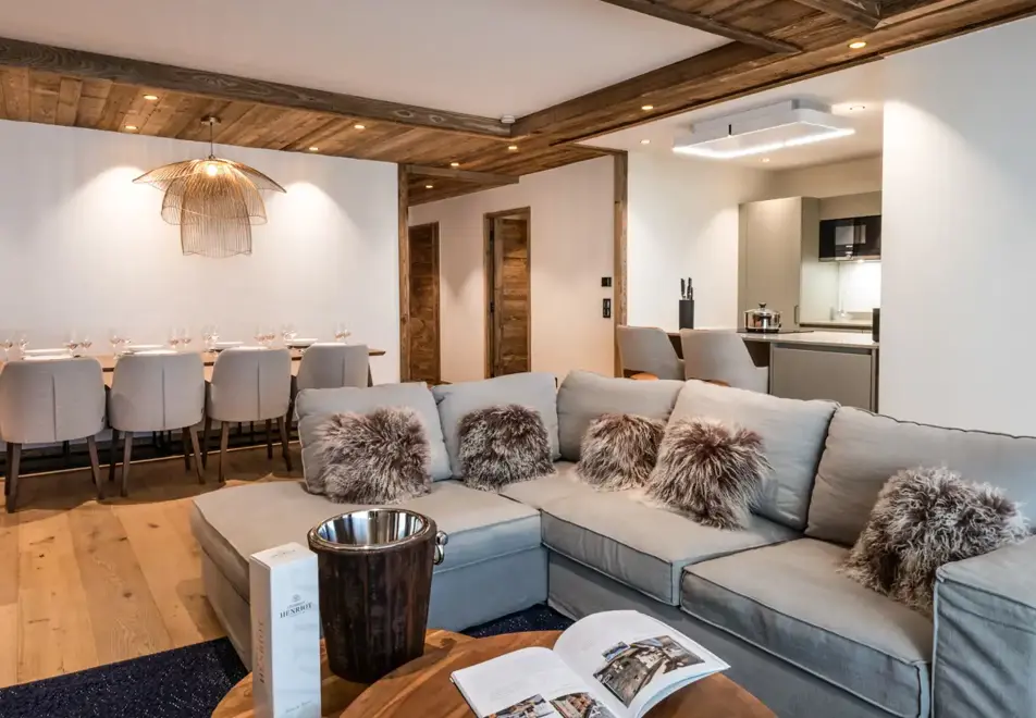 Vail Lodge, Val d'Isere (self catered apartments) - Apartment A01