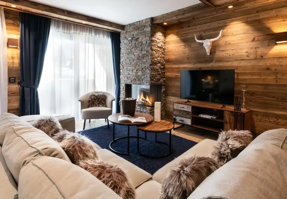 Vail Lodge, Val d'Isere (self catered apartments) - Apartment A01