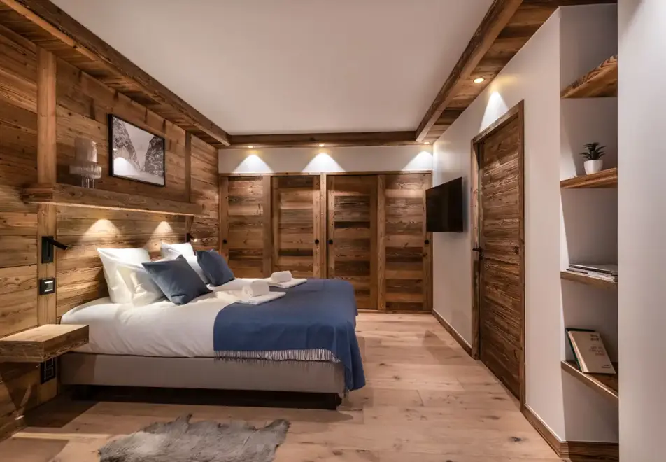 Vail Lodge, Val d'Isere (self catered apartments) - Apartment A01