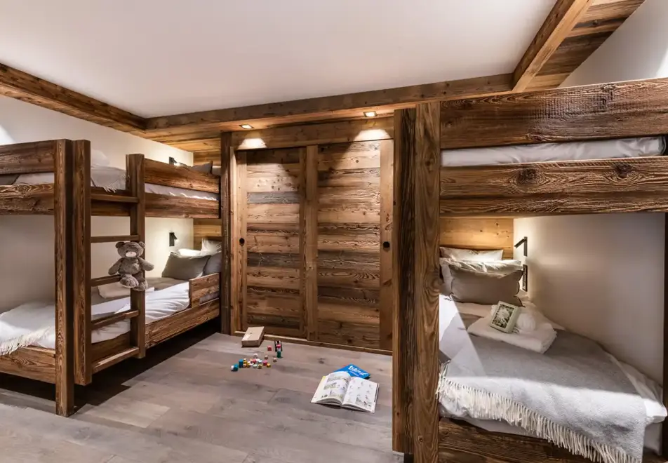 Vail Lodge, Val d'Isere (self catered apartments) - Apartment A12