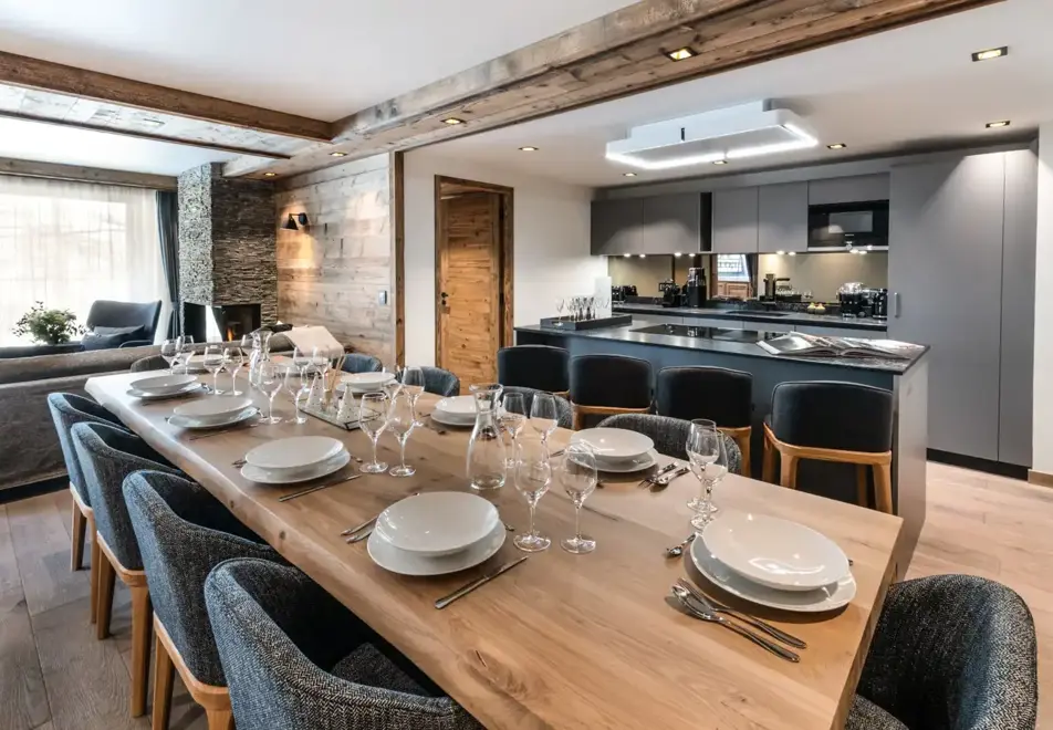 Vail Lodge, Val d'Isere (self catered apartments) - Apartment A12