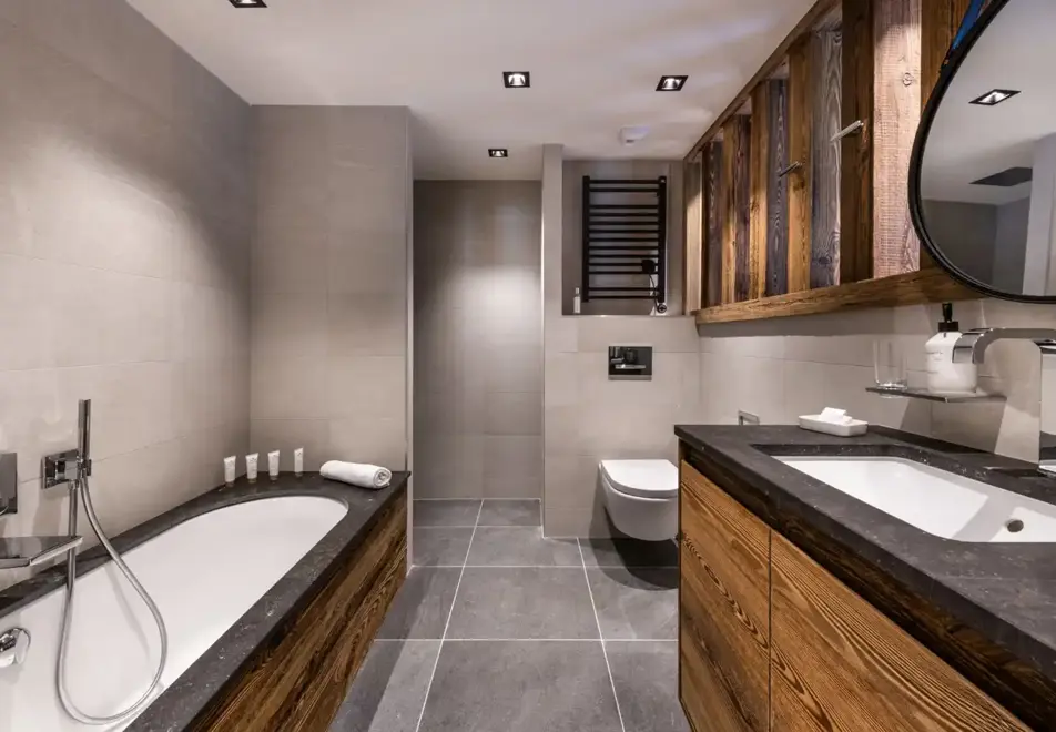 Vail Lodge, Val d'Isere (self catered apartments) - Apartment B32