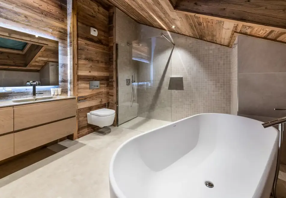 Vail Lodge, Val d'Isere (self catered apartments) - Apartment B41