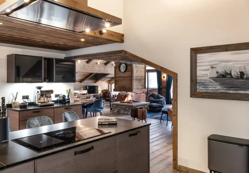 Vail Lodge, Val d'Isere (self catered apartments) - Apartment B41