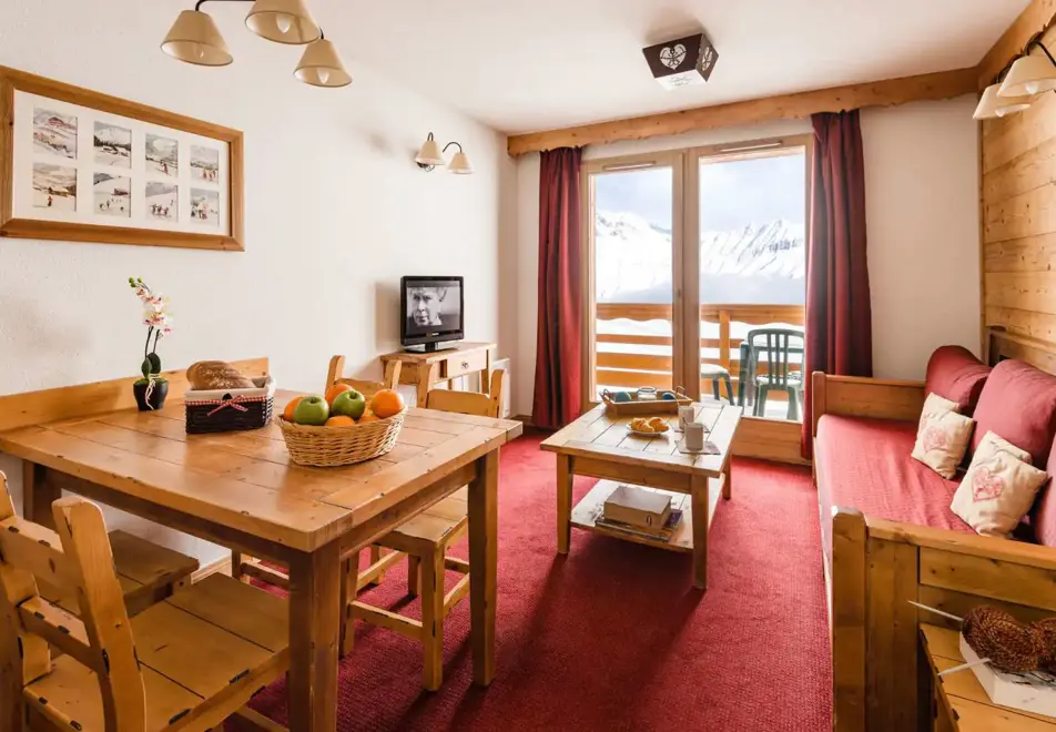 Les Hauts de Comborciere, La Toussuire (self catered apartments) - Typical apartment style