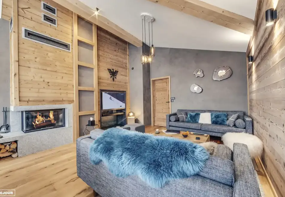 Avancher, Val d'Isere (self catered apartments & hotel) - Apartment Alix with fireplace