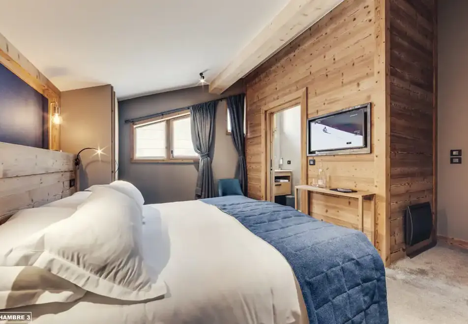 Avancher, Val d'Isere (self catered apartments & hotel) - Apartment Alix with fireplace