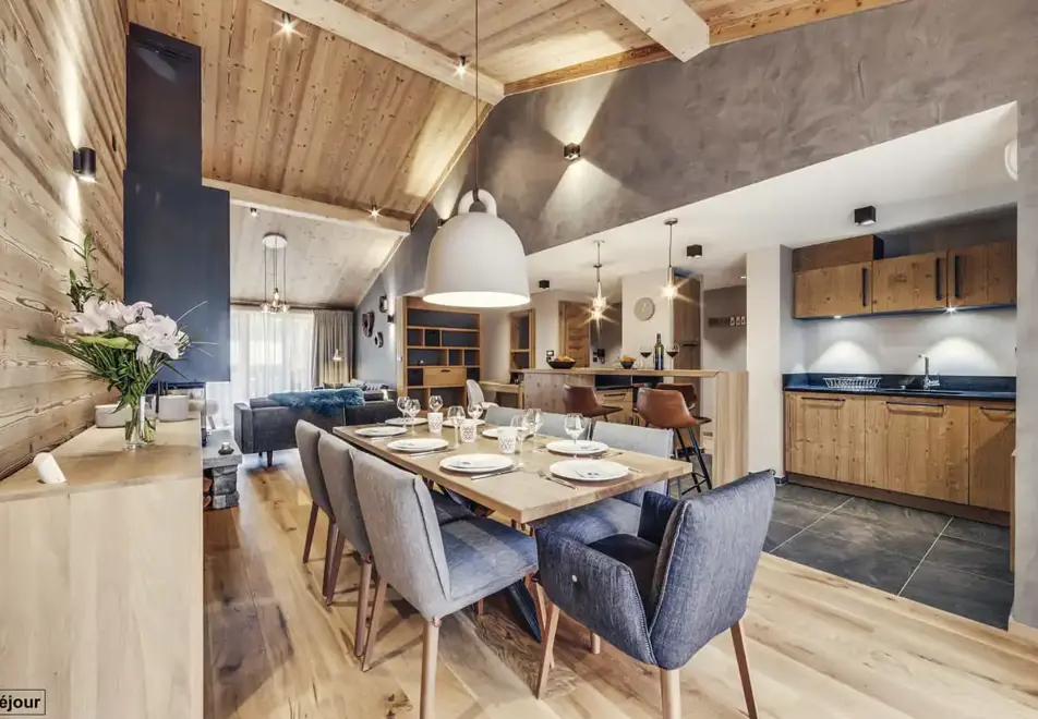 Avancher, Val d'Isere (self catered apartments & hotel) - Apartment Snega with fireplace