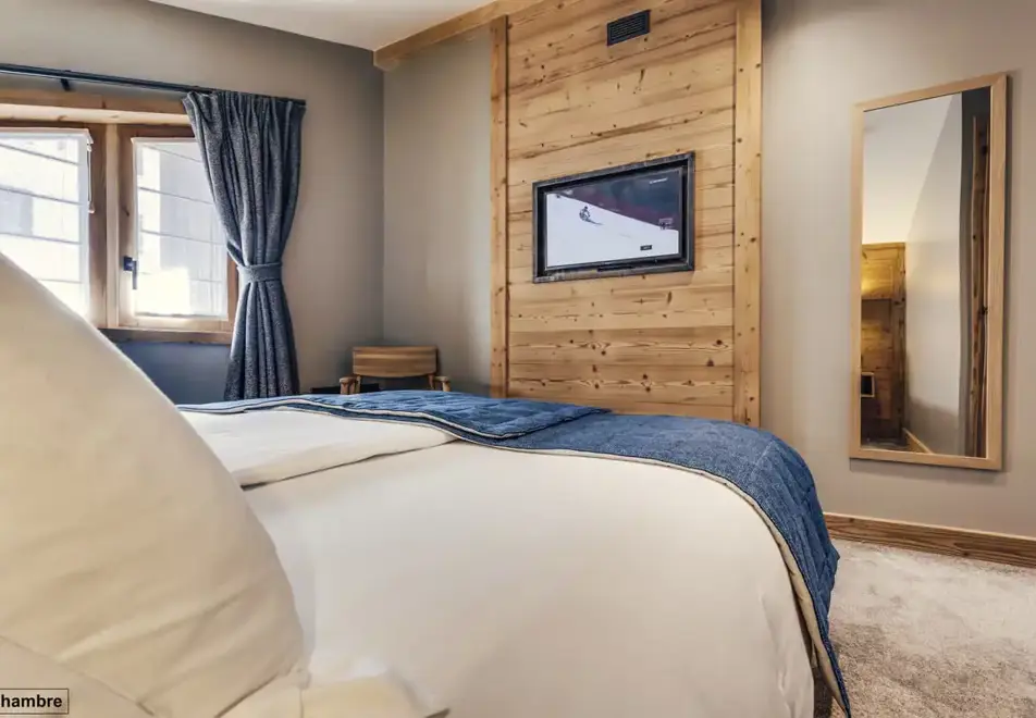 Avancher, Val d'Isere (self catered apartments & hotel) - Apartment Snega with fireplace