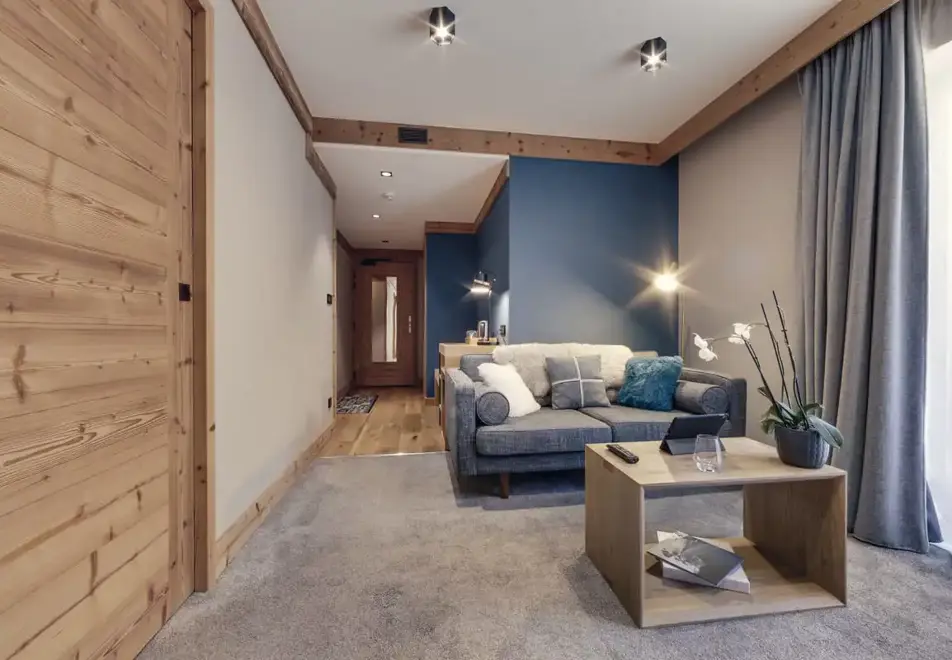 Avancher, Val d'Isere (self catered apartments & hotel) - Typical suite duplex room style in hotel